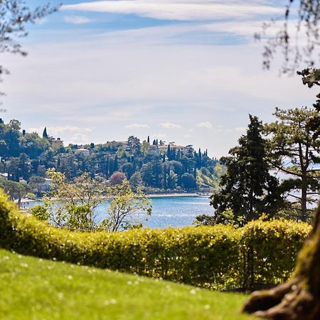 Callalillyjardin Malcesine Luaran gambar