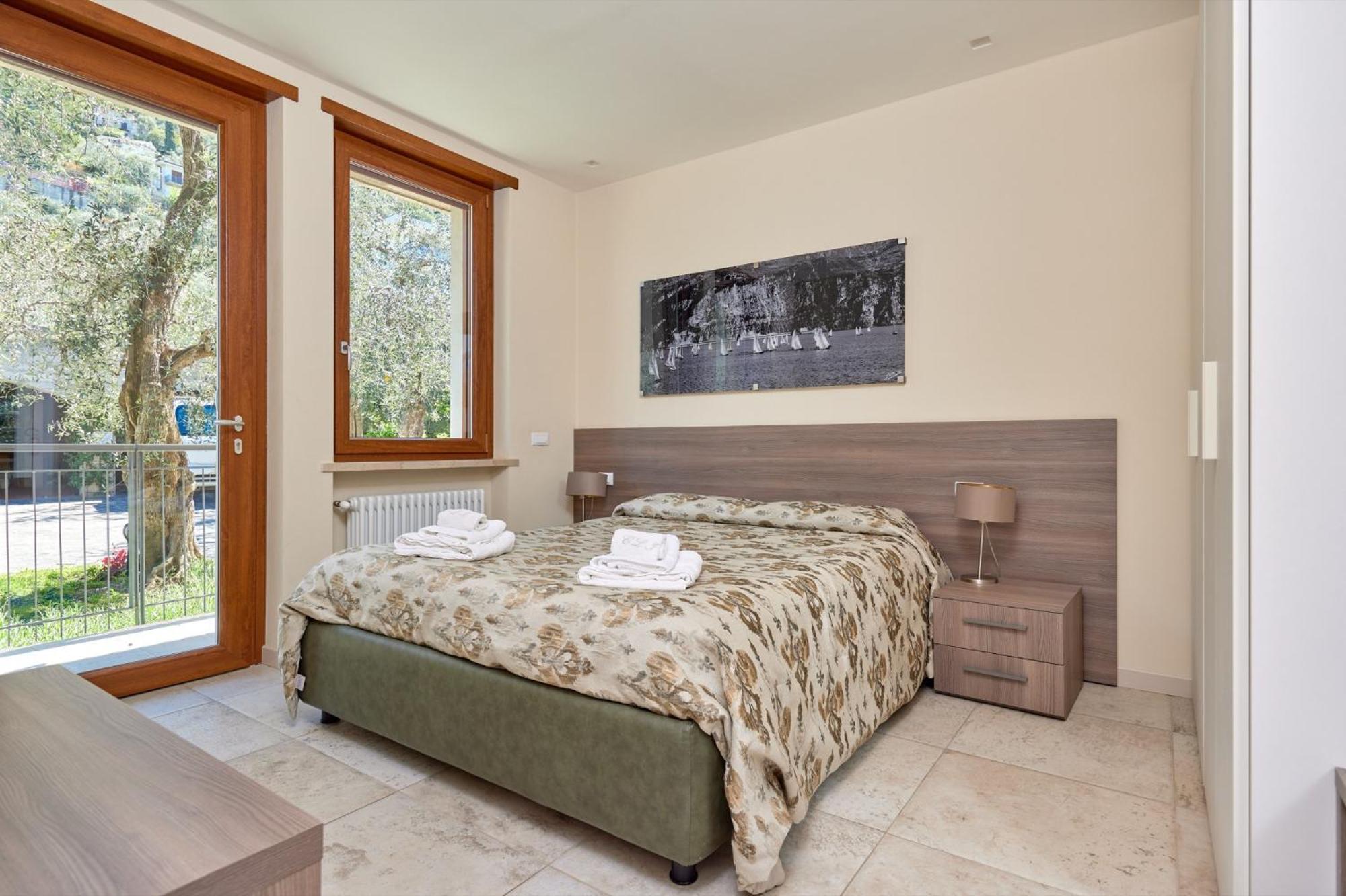 Callalillyjardin Malcesine Luaran gambar