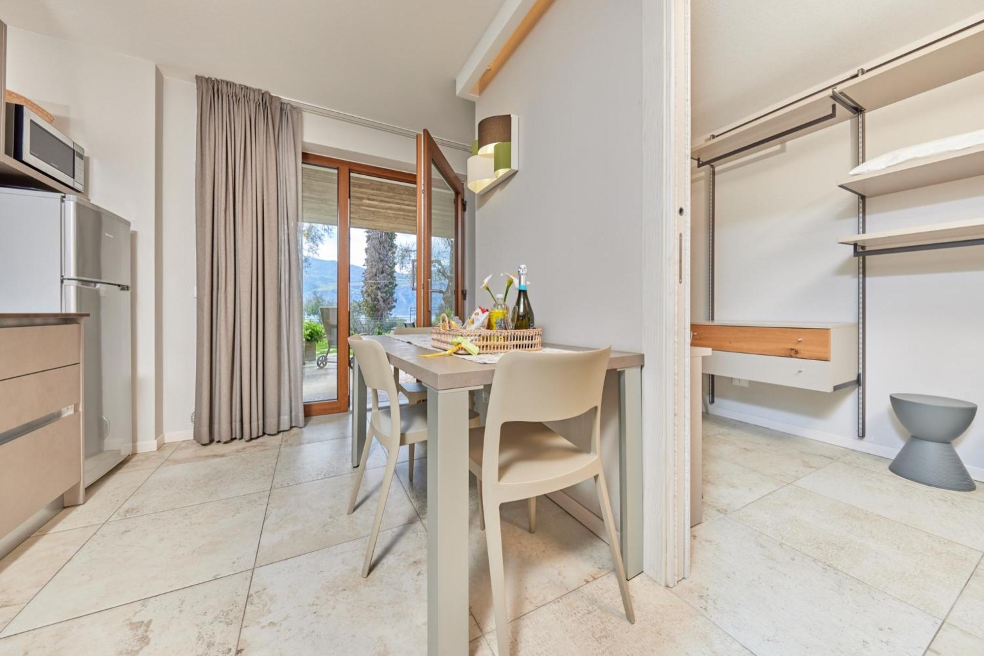 Callalillyjardin Malcesine Luaran gambar