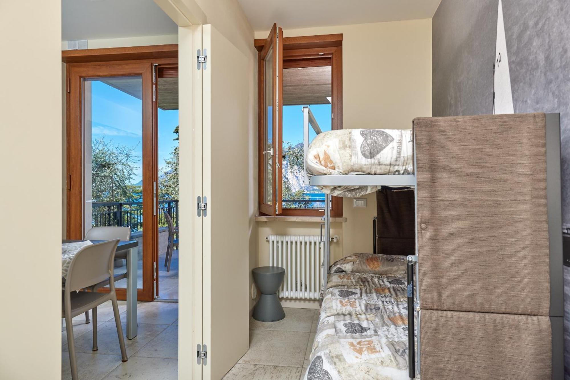 Callalillyjardin Malcesine Luaran gambar